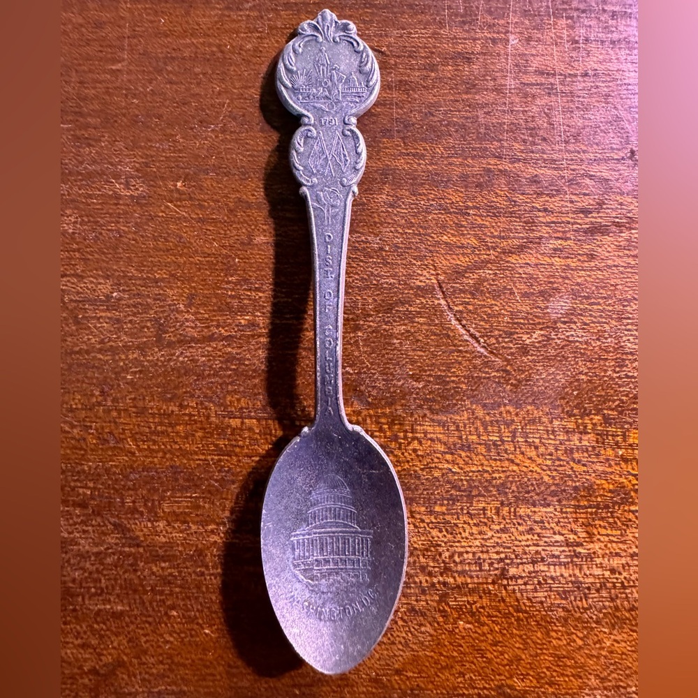District of Columbia Washington DC collectible spoon